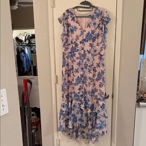 Tommy Hilfiger Light Pink Floral High-Low V-Neck Dress